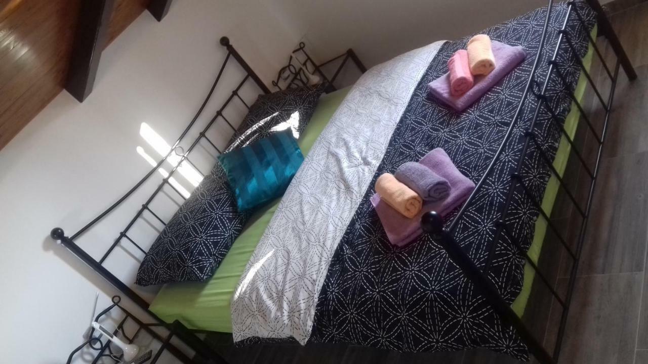 Holiday Home Nora**** Loznati Cres Luaran gambar
