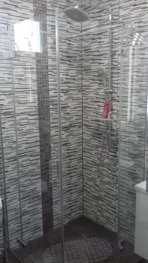 Holiday Home Nora**** Loznati Cres Luaran gambar